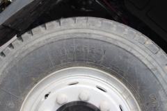 江淮 格尔发K5W 310马力 8X4平板运输车(HFC5311TPBP1K4H38S3V)