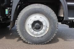 江淮 格尔发K5W 310马力 8X4平板运输车(HFC5311TPBP1K4H38S3V)