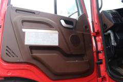 江淮 格尔发K5W 350马力 8X4平板运输车(HFC5311TPBP1K4H38S3V)