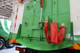 重汽豪沃(HOWO)底盘&nbsp;扫路车外观图片