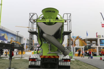 重汽豪瀚底盘&nbsp;混凝土搅拌车外观                                                图片