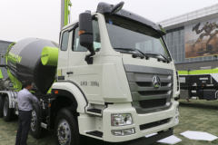 中国重汽 豪瀚J5G 310马力 8X4 7.7方混凝土搅拌车(中联牌)(ZLJ5318GJBHE)