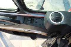 中国重汽 豪瀚J7G重卡 430马力 6X4 LNG牵引车(ZZ4255N3847E1L)