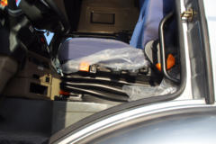 中国重汽 豪瀚J7G重卡 430马力 6X4 LNG牵引车(ZZ4255N3847E1L)