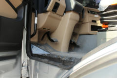 中国重汽 豪瀚J7G重卡 430马力 6X4 LNG牵引车(ZZ4255N3847E1L)