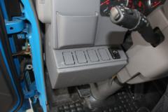 解放 虎VH 141马力 4.21米单排仓栅式轻卡(福田康明斯)(CA5081CCYP40K2L1E5A84-1)