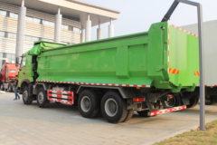 中国重汽 HOWO T6G重卡 380马力 8X4 自卸车(渣土车)(ZZ3317N386WE1)