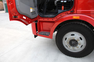 һ����� J6L�п� ��ֵ�� 160���� 6.8�������ػ���ͼƬ