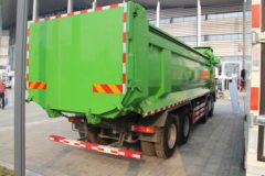 中国重汽 HOWO T6G重卡 380马力 8X4 自卸车(渣土车)(ZZ3317N386WE1)