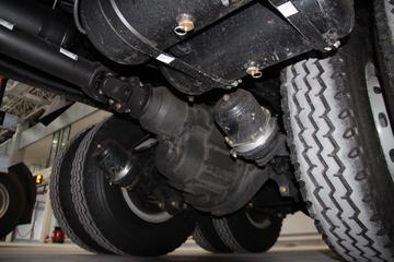 һ����� J6M�ؿ� 320���� 8X4 6.8����ж��(CA3310P63K1L1T4E5)ͼƬ