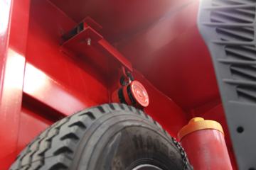 һ����� J6M�ؿ� 320���� 8X4 6.8����ж��(CA3310P63K1L1T4E5)ͼƬ