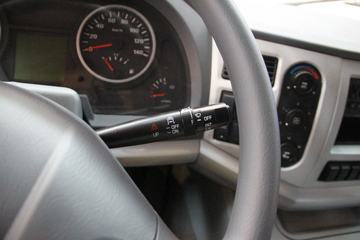 ���� ŷ��ETX 6ϵ�ؿ� ������ 300���� 8X4 6����ж��(BJ3313DNPKC-AP)ͼƬ