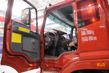 ���� ŷ��ETX 6ϵ�ؿ� ������ 300���� 8X4 6����ж��(BJ3313DNPKC-AP)ͼƬ