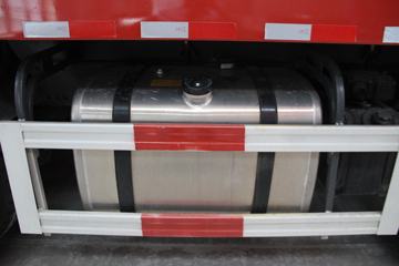 ���� ŷ��ETX 6ϵ�ؿ� ������ 300���� 8X4 6����ж��(BJ3313DNPKC-AP)ͼƬ