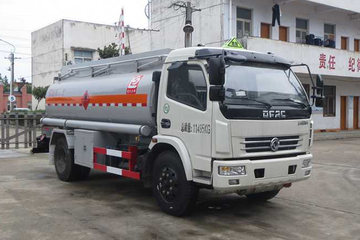 东风 多利卡D7 156马力 4X2 运油车(醒狮牌)(SLS5110GJYE5A)