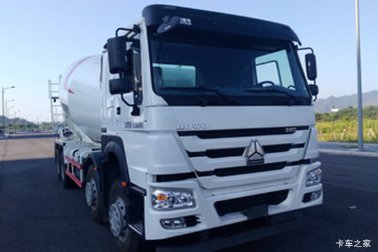 ��һ�ع� 380���� 8X4 6.1�����������賵(�й�����HOWO����)