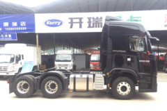 现代商用车 创虎XCIENT重卡 440马力 6X4自动挡牵引车(ZF AMT手自一体)(CHM4250KPQ49V)