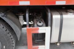 东风特商 270马力 8X4 6米自卸车(EQ3318GFV)