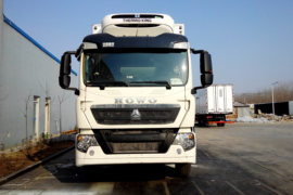 重汽豪沃(HOWO)底盘&nbsp;冷藏车外观图片