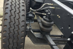 三环十通 昊龙 270马力 8X2 9.6米栏板载货车(STQ1311L16Y4A5)