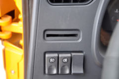 陕汽重卡 德龙新M3000 350马力 8X4 7米自卸车(SX3310MB3262A)