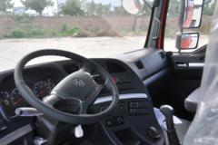 陕汽重卡 德龙新M3000 336马力 4X2牵引车(12挡)(SX4180MB1)