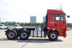 陕汽重卡 德龙新M3000 轻量化版 375马力 6X4牵引车(SX4250MB4)