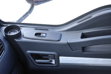 �����ؿ� ������M3000 �������� 375���� 6X4ǣ����ͼƬ