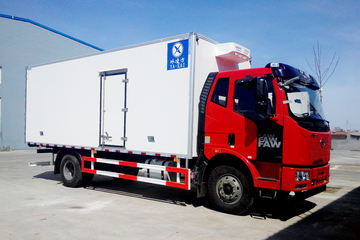 一汽解放 J6L 220马力 4X2 冷藏车(冰凌方)(QYK5162XLC5)