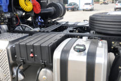 陕汽重卡 德龙新M3000 430马力 6X4牵引车(SX4250MC4)