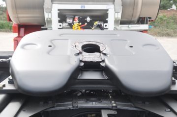 �����ؿ� ����X3000 �ƽ�� 430���� 6X4 LNGǣ����ͼƬ