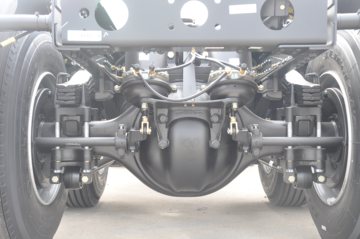 �����ؿ� ����X3000 �ƽ�� 430���� 6X4 LNGǣ����ͼƬ