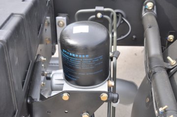 �����ؿ� ����X3000 �ƽ�� 430���� 6X4 LNGǣ����ͼƬ