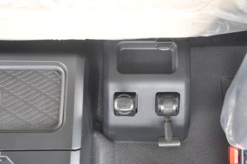 �����ؿ� ����X3000 �ƽ�� 430���� 6X4 LNGǣ����ͼƬ