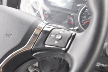 �����ؿ� ����X3000 �ƽ�� 430���� 6X4 LNGǣ����ͼƬ