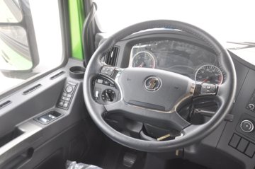 �����ؿ� ����X3000 �ƽ�� 430���� 6X4 LNGǣ����ͼƬ