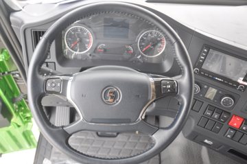 �����ؿ� ����X3000 �ƽ�� 430���� 6X4 LNGǣ����ͼƬ