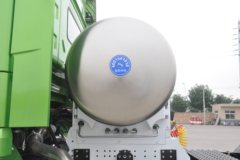 陕汽重卡 德龙X3000 黄金版 430马力 6X4 LNG牵引车(SX42584X384TL)