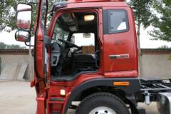 福田 瑞沃Q5中卡 168马力 4X2 6.7米栏板载货车底盘(BJ1146VJPEK-1)
