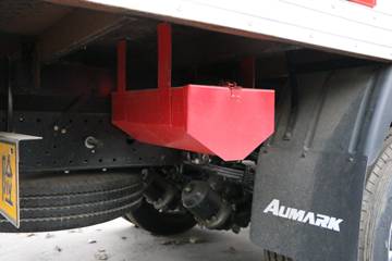 ���� ŷ����3ϵ 143���� 4X2 4.2����ʽ��ƿ���䳵(BJ5049XRQ-A3)ͼƬ