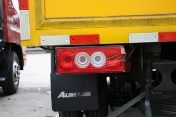 ���� ŷ����3ϵ 143���� 4X2 4.2����ʽ��ƿ���䳵(BJ5049XRQ-A3)ͼƬ