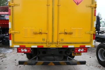 ���� ŷ����3ϵ 143���� 4X2 4.2����ʽ��ƿ���䳵(BJ5049XRQ-A3)ͼƬ