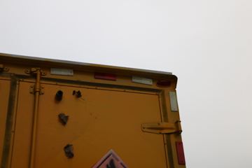 ���� ŷ����3ϵ 143���� 4X2 4.2����ʽ��ƿ���䳵(BJ5049XRQ-A3)ͼƬ