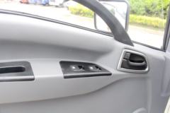 一汽凌河 116马力 4.12米单排厢式轻卡(CAL5041XXYDCRE5)