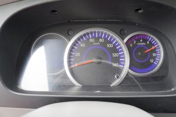 ���� ����T10 ��ֵ�� 129���� 4X2 3.7����ж��(��110˫��)(EQ3041L8GDAAC)ͼƬ