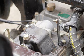 ���� ����T10 ��ֵ�� 129���� 4X2 3.7����ж��(��110˫��)(EQ3041L8GDAAC)ͼƬ