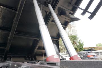 ���� ����T10 ��ֵ�� 129���� 4X2 3.7����ж��(��110˫��)(EQ3041L8GDAAC)ͼƬ