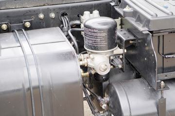 ���� ����T10 ��ֵ�� 129���� 4X2 3.7����ж��(��110˫��)(EQ3041L8GDAAC)ͼƬ