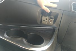 汉马H7&nbsp;牵引车驾驶室                                               图片