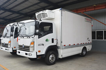 成都雅骏 重汽王牌底盘 7.1T 4.1米单排纯电动冷藏车(CTT5071XLCGW1BEV)75.3kWh